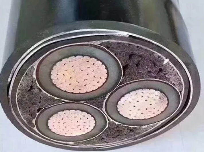关于电缆终端头外绝缘的要求有哪些呢？.jpg